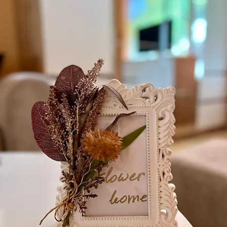 Flower House 10 Lejlighed *